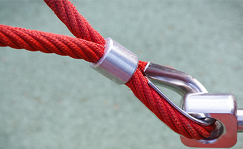 يعد اختيار آلة ضغط مقبس الحبل السلكي أمرًا بالغ الأهمية